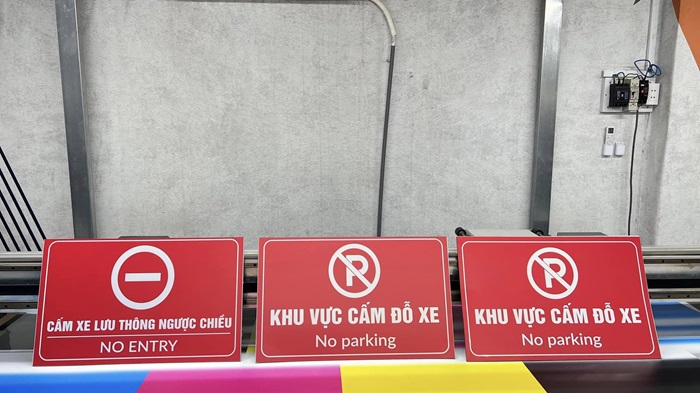 in uv mica quận 7