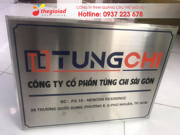 bảng hiệu công ty inox