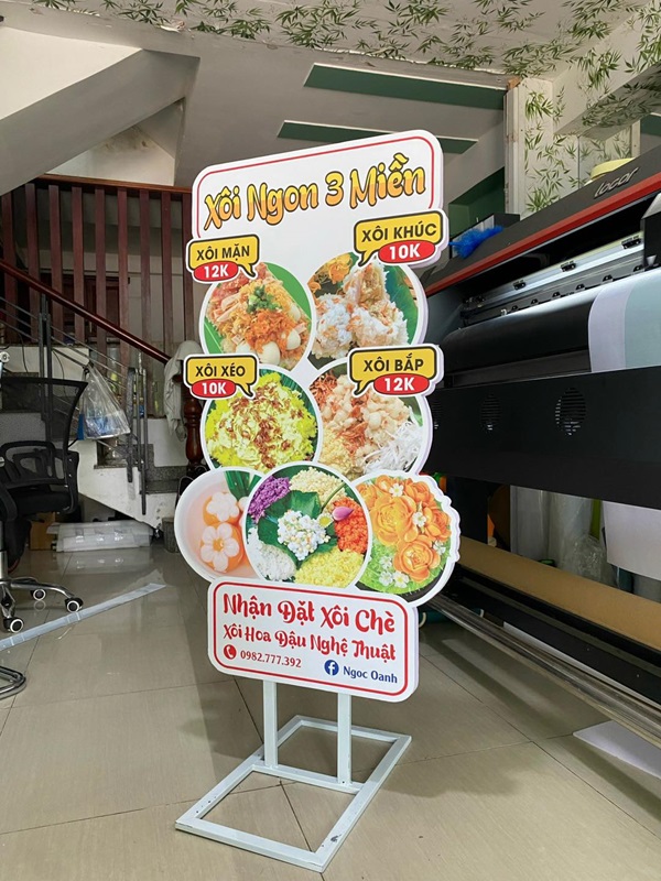 standee mô hình