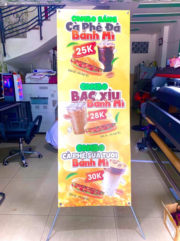 standee quận 10