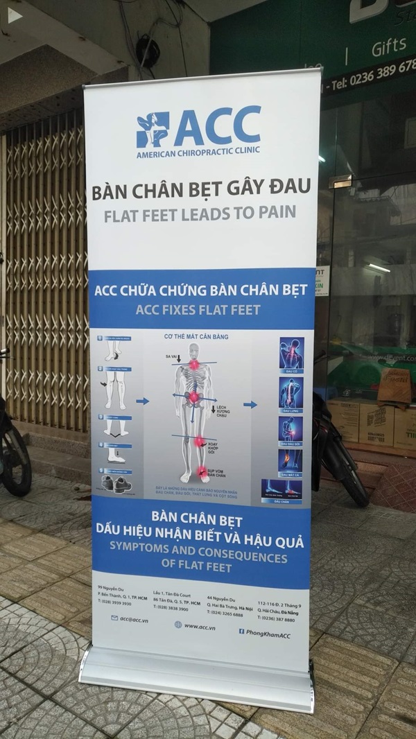 standee cuốn